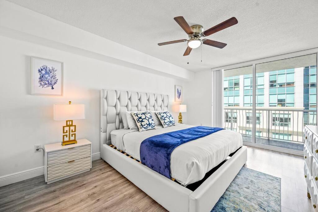 High Floor Unit Located In Brickell - Free Parking Apartment Маями Екстериор снимка