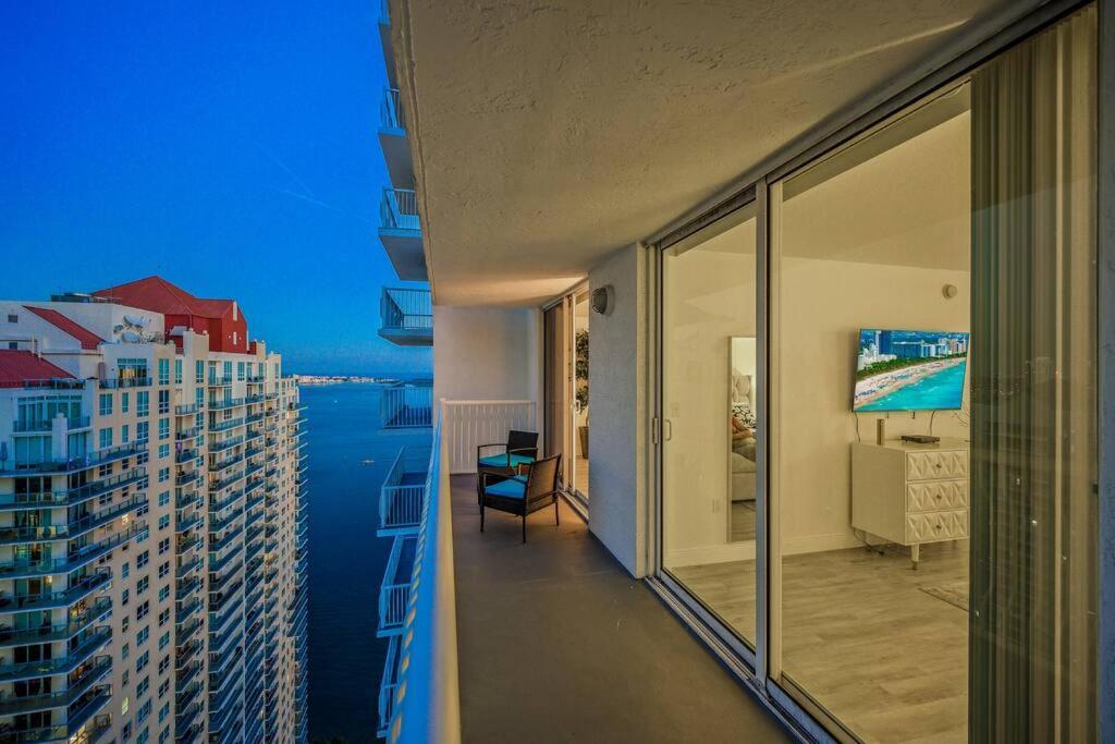 High Floor Unit Located In Brickell - Free Parking Apartment Маями Екстериор снимка